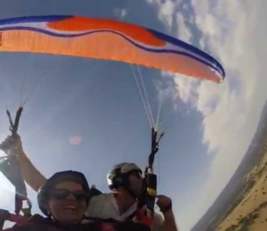 Video: probando el biplaza Kangaroo Four Video: Test flight Kangaroo Four