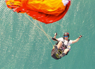 Tim Alongi gana Juegos Mundiales del Aire en parapente acro solo