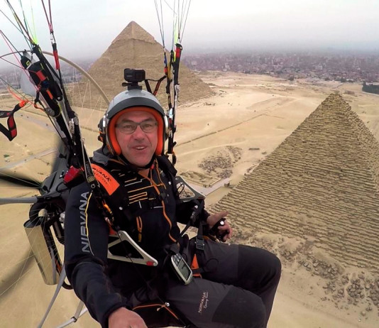 Paramotor en las piramides
