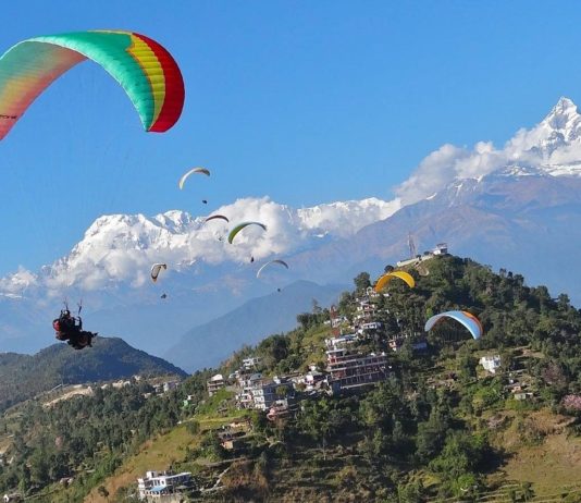 The Cloudbase Foundation: La ONG de parapentistas que está cambiando vidas