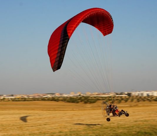 Test-flying the Sol Hercules 380, tandem paraglider for paratrike