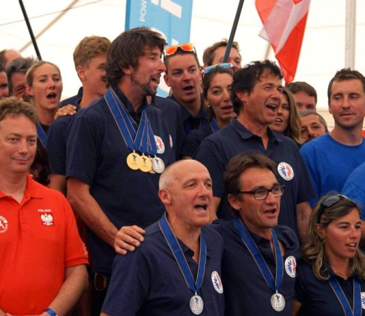 Alex Mateos y Francia ganan Mundial de Paramotor 2016