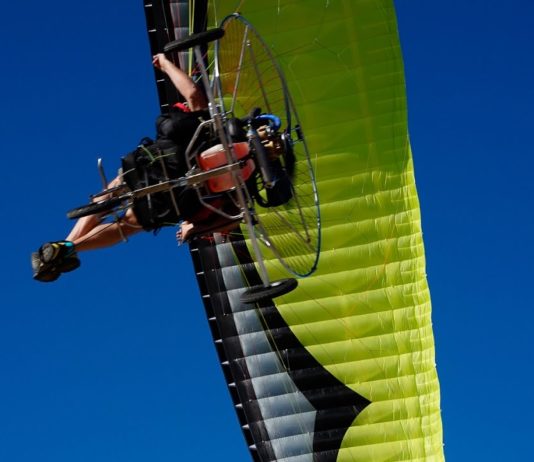 Gin Falcon, test de parapente de paramotor