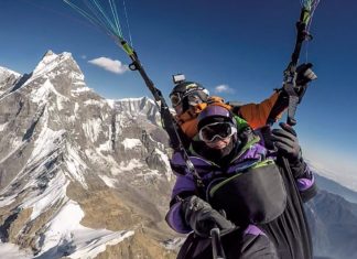 Imágenes de gran altitud en biplaza, en Nepal
