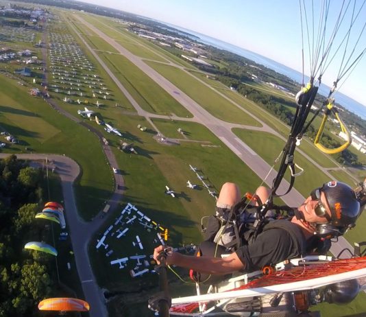 ¡Paramotor en el mayor evento de aviación: Oshkosh 2017! Oshkosh 2017