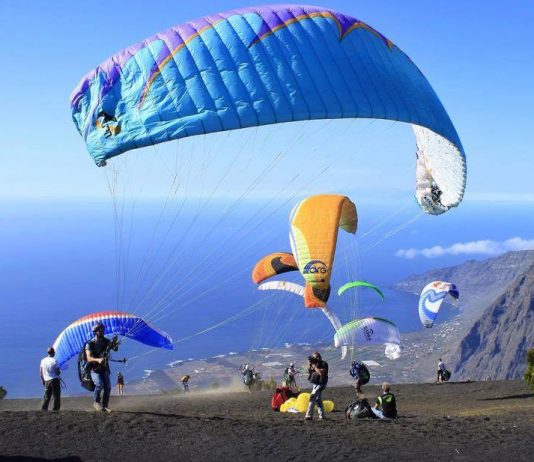 El Hierro se promociona: ¡Gana un curso acro con Horacio Llorens! Parapente en El Hierro. Foto: Guelillas El Hierro / Facebook