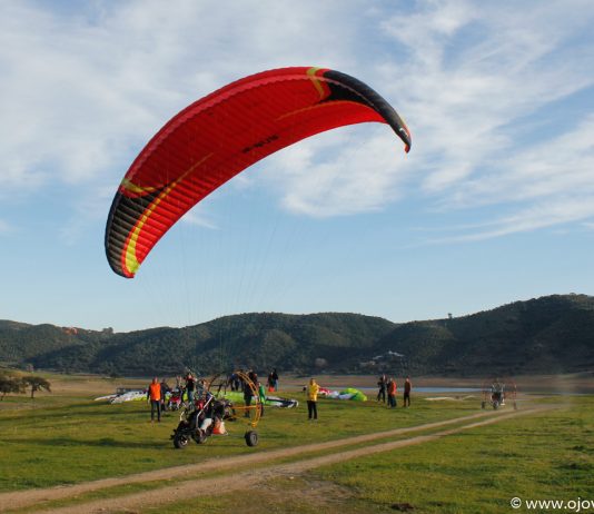 Niviuk en Las Candelas con toda su gama de paramotor