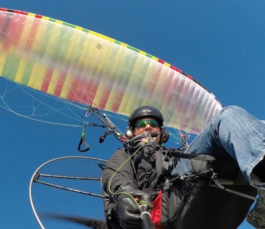 Luna 2, Warp and Piper: We tried the new paramotor gliders at Las Candelas
