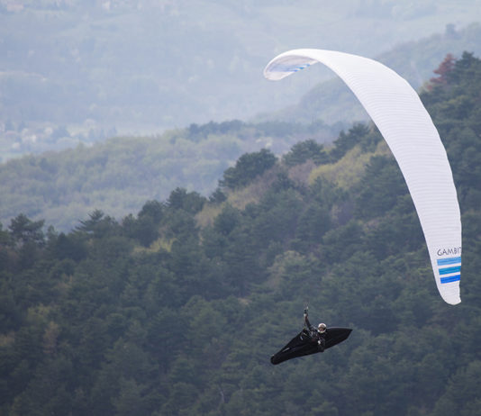 Parapentes Spectra de Flow y Gambit de 777, autorizados para Mundial de Macedonia