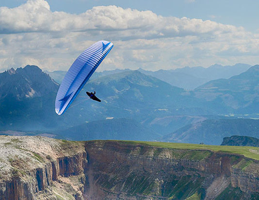 Swing lanza parapentes Helios RS y Twin RS2