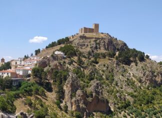 Poco vuelo pero gran ambiente de pilotos en 21º FIA El Yelmo