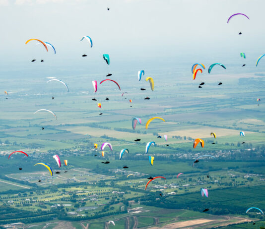 Russel Ogden y Yael Margelisch ganan 17° Mundial FAI Loma Bola 2021