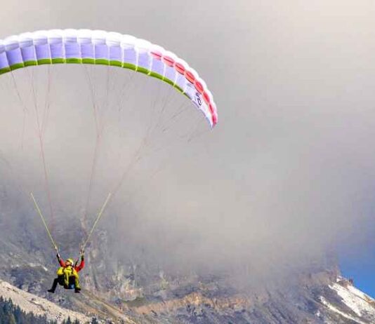 Nuevo biplaza ultraligero UFO-Bi de Airdesign