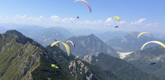 Baptiste Lambert y Alexia Fischer ganan la Copa del Mundo de Parapente en Gemona Copa del Mundo de Parapente en Gemona