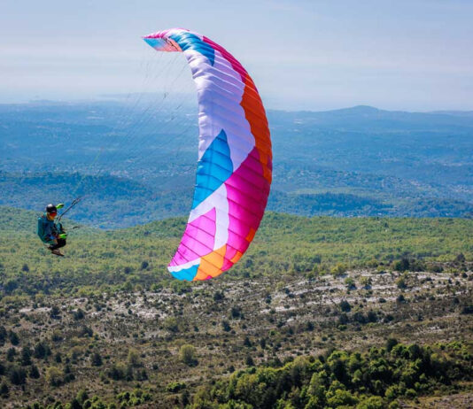BGD lanza Kiss 2, una vela de montaña ultraligera con modo parakite integrado BGD Kiss 2