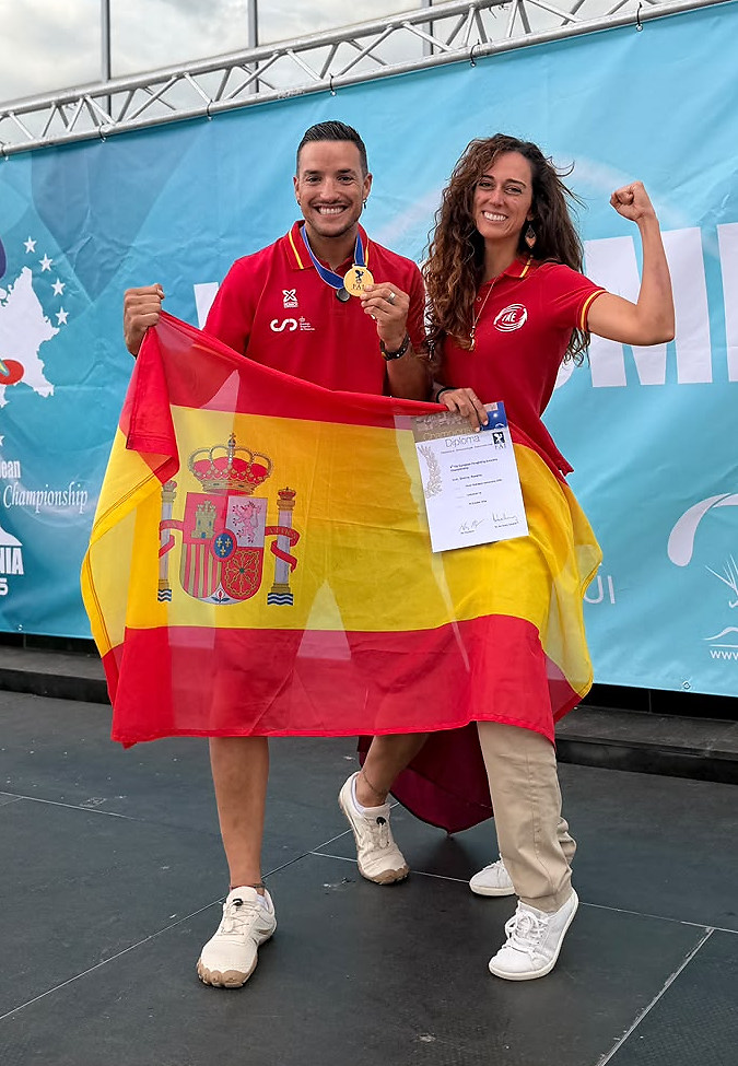 Moncho, campeón de Europa de parapente de precisión tras un tenso desempate con Ivan Pavlov 2 Pili y Moncho, la pareja mas top del parapente de precisi{onPili y Moncho, la pareja mas top del parapente